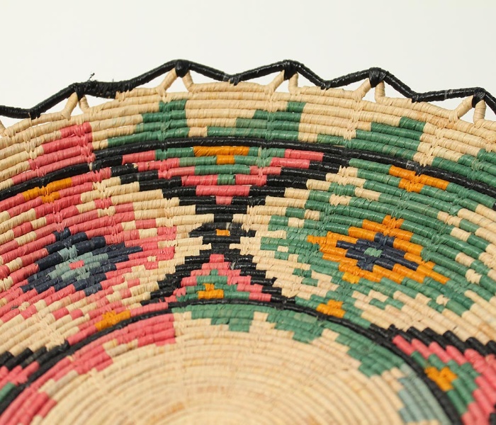 Visualizza la notizia: The Art of Weaving